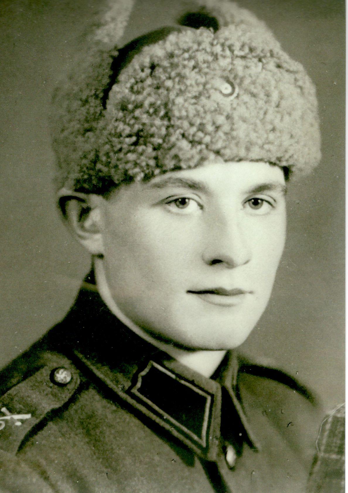 Sotapolku.fi - Makela, Esko Ensio